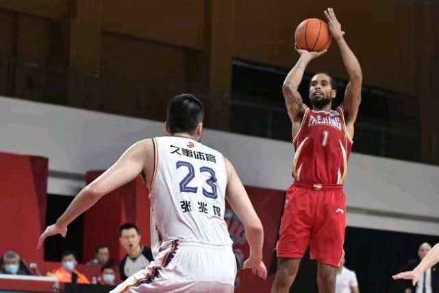 转折点浙江稠州防线松动，西甲今夜攻防权衡，管理层满意，资深球员宣示担当的简单介绍