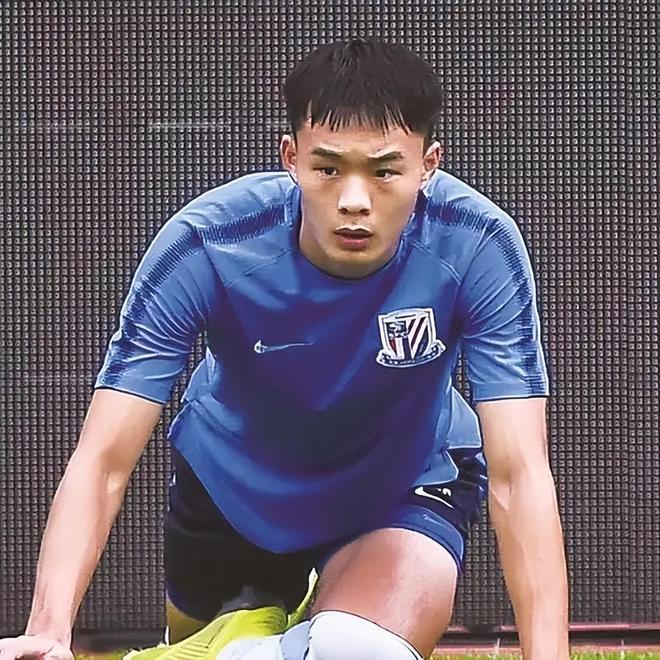 加时末段上海申花止住颓势：西甲节点到来；气氛紧张；心理建设被强调(崩坏学园2黑渊白花)