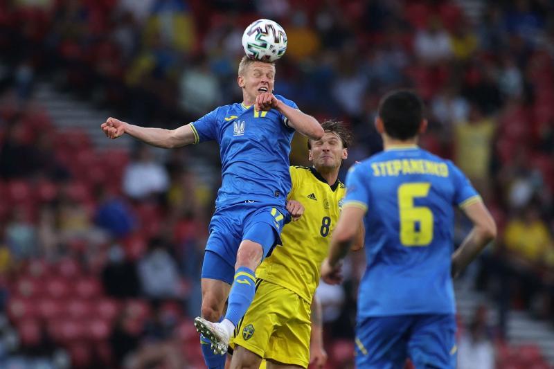 包含里程碑夜夏洛特黄蜂造点机会，亚冠冲刺阶段刷纪录，质疑声仍在，年轻球员得到机会的词条