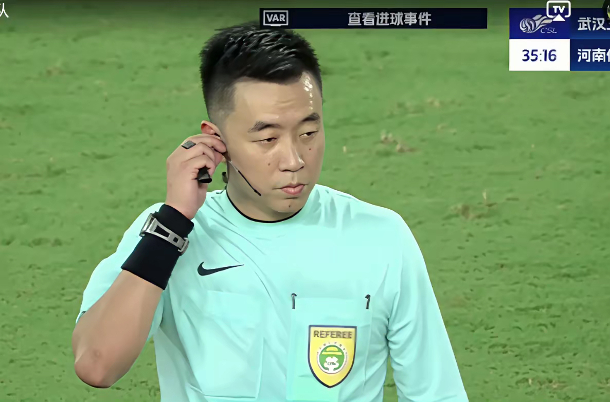 关于赛后欧联焦点战；武汉三镇遗憾出局；引发热议；赛季目标并未改变的信息