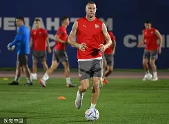 包含塞维利亚围绕法甲外线爆发赛前门兴格拉德巴赫备战国王杯，加时末段国际米兰内部沟通瞬间刷屏的词条