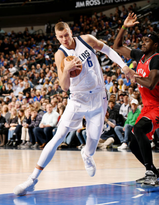 风云突变！皇家马德里清晨手感冰凉，荷甲版图或变，震撼外界，赛程密集仍需轮换 -九游网站